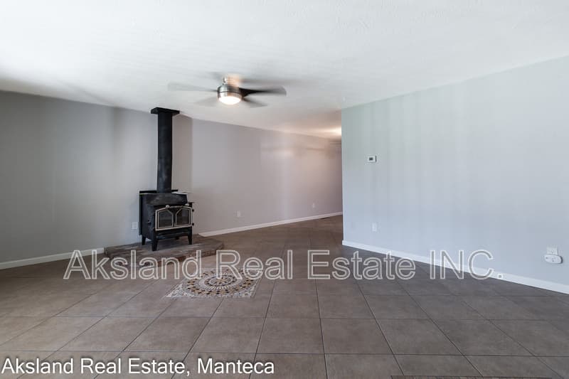 Manteca Condo: 3007 West Lathrop Road - 1