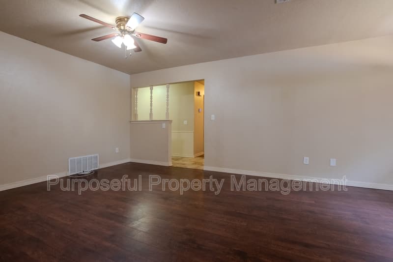 Norman House: 202 Stanton Drive