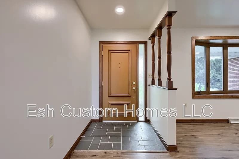 Lancaster House: 2208 Forry Road