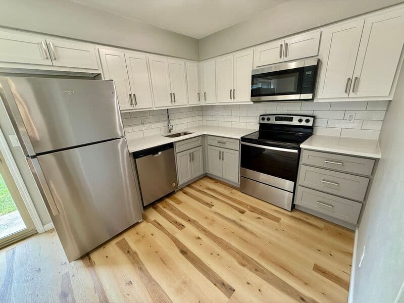O'Fallon Condo: 823 N Cherry St
