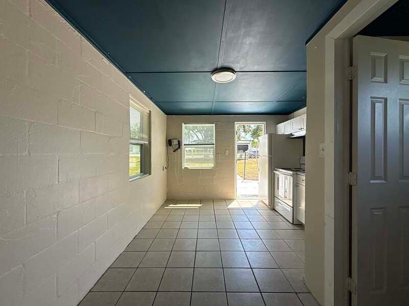 Nokomis House: 812 Padua Court