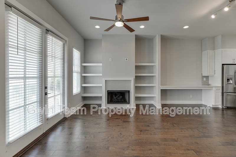 Atlanta Townhome: 721 Taylor Ct