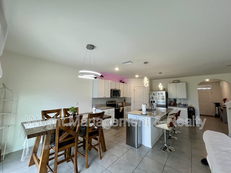 Odessa House: 15450 Black Pepper Lane