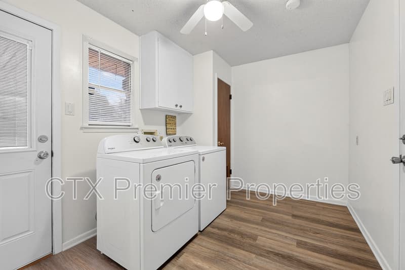 Temple House: 506 Arapaho Drive