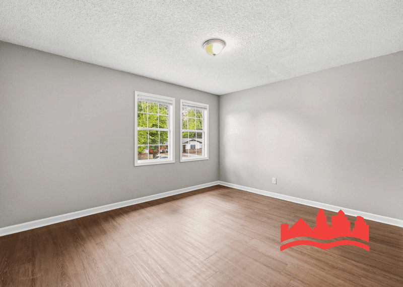 Memphis House: 630 Mohawk Ave