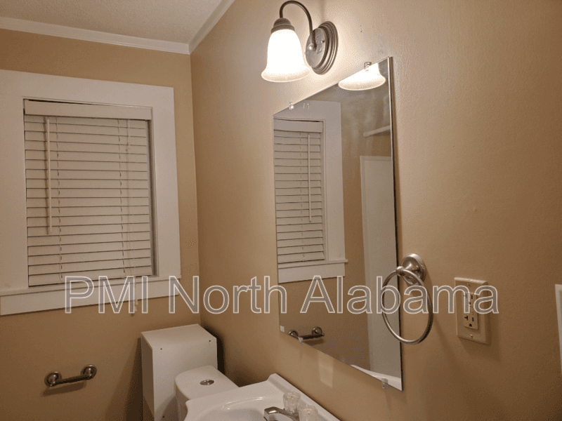 Huntsville Condo: 4006 Foster Ave SW