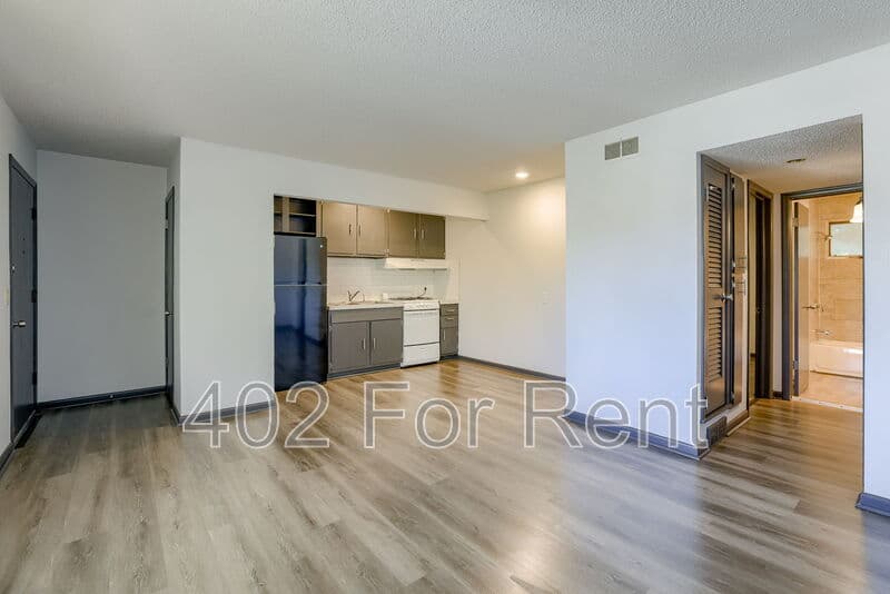 Omaha Condo: 4513 Lafayette Avenue - 12