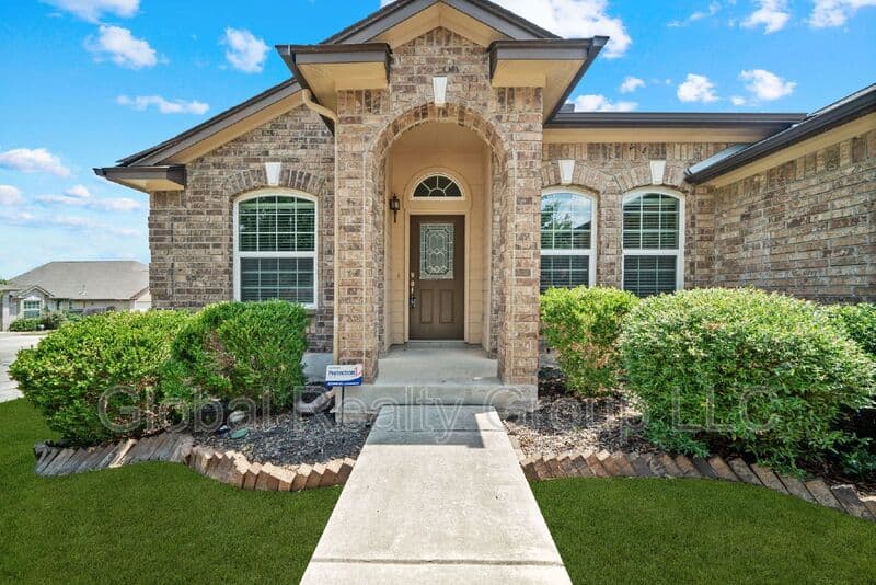 San Antonio House: 7234 Glen Ellen Bay