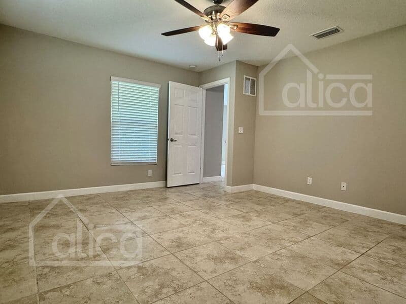 Palm Bay House: 573 Lambright St Sw
