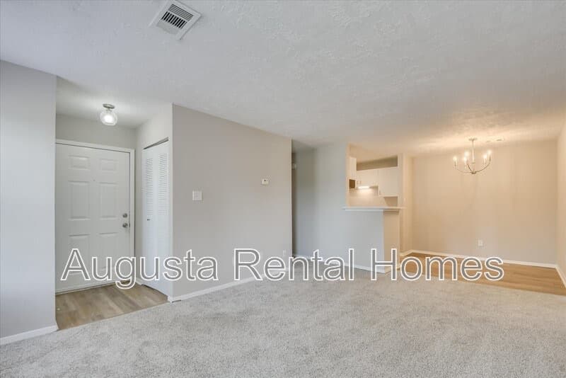 Augusta Condo: 2515 Center West Parkway - 3F