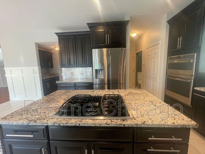 Carol Stream House: 1034 Idaho St.