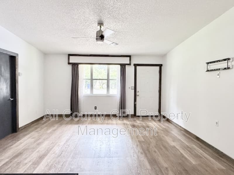 Groveland Condo: 205 Wendell Ave
