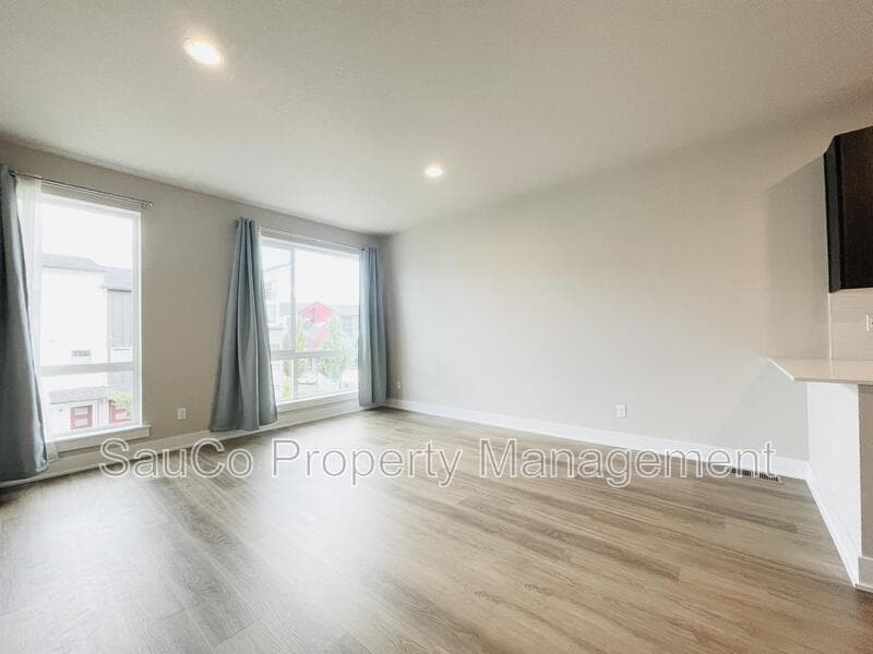 Beaverton House: 17153 SW Woodpecker Ln