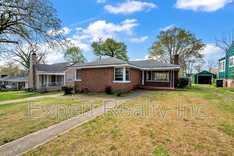 Birmingham House: 1025 45th Street Ensley