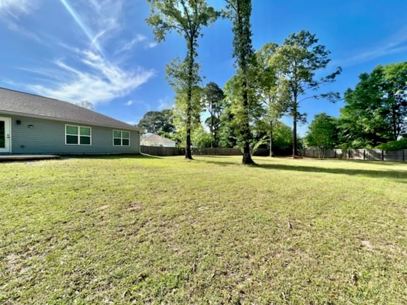 Crestview House: 6193 Anchors Drive