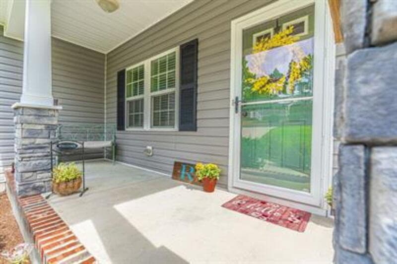 Pinehurst House: 55 Bridle Path Circle