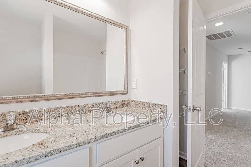 Greer House: 328 Trail Branch Ct
