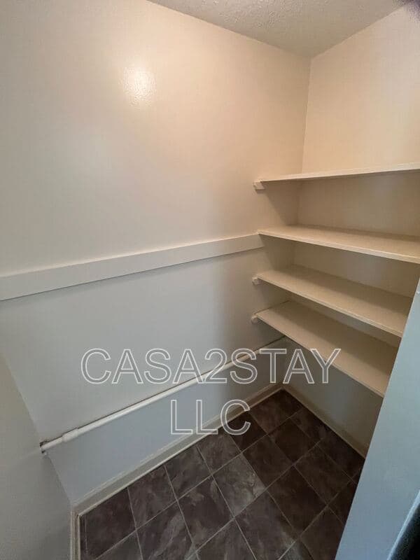 Louisville Condo: 2165 St Johns Place
