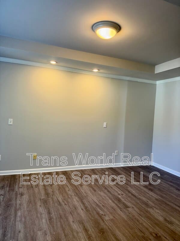 Duluth House: 3354 Roundfield Circle