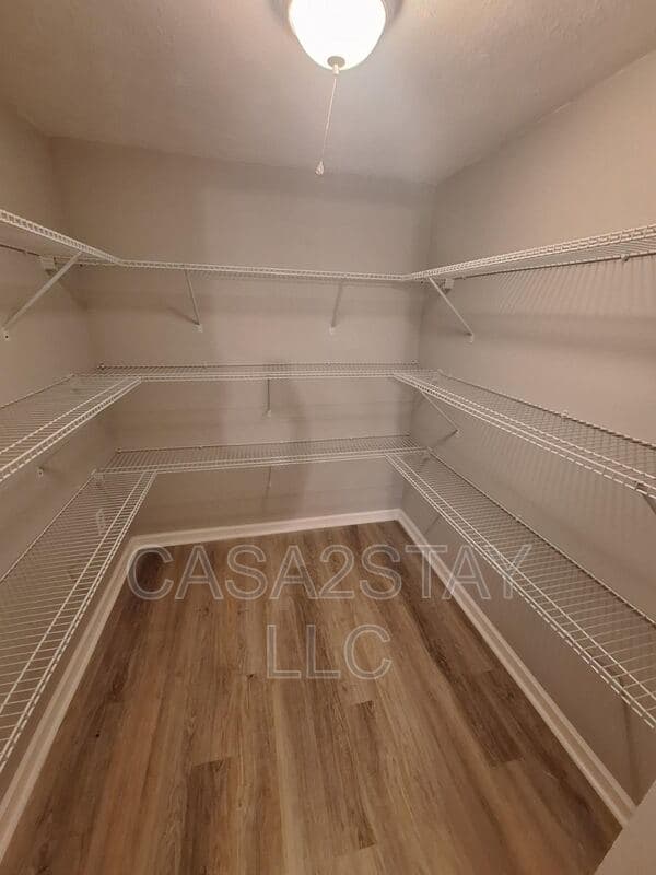 Radcliff Condo: 1404 S Wilson Rd