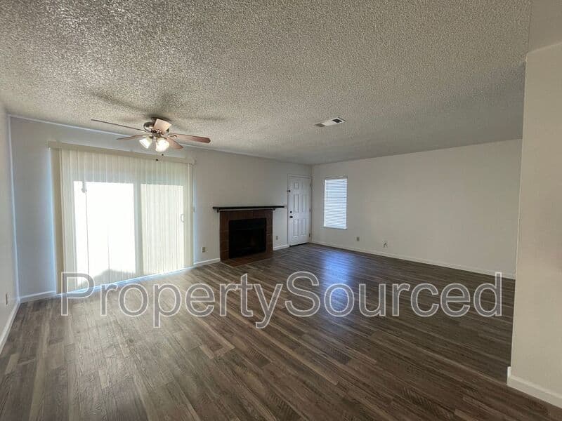 Manteca Condo: 1296 Spruce Lane