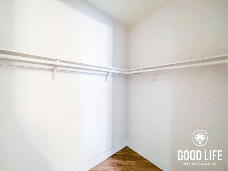 San Diego Condo: 527 10th Ave