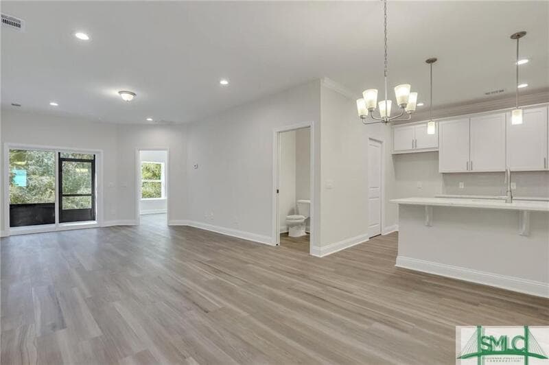 Richmond Hill Condo: 157 Lower Creek Drive - 1