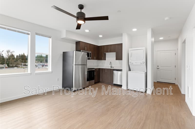 Vancouver Apartment: 9917 NE 13th Ave
