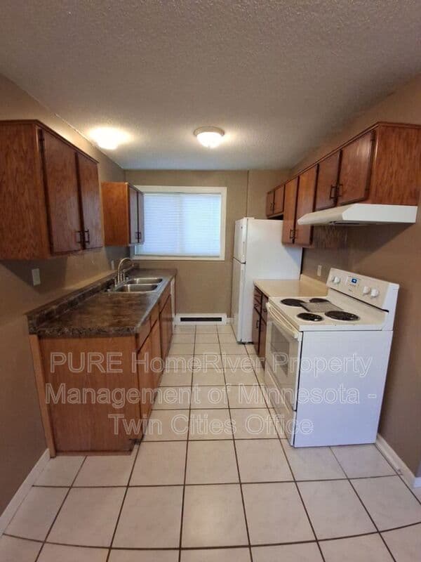 Rosemount Townhome: 3378 Upper 149th St W