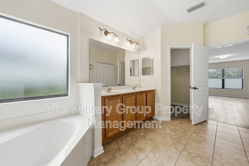 Orange Park House: 1059 Maple Lane