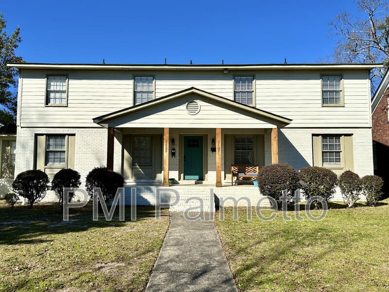 Columbia Condo: 2405 Duncan Street
