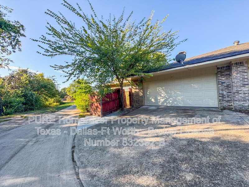 Dallas Condo: 12348 Ferris Creek Ln