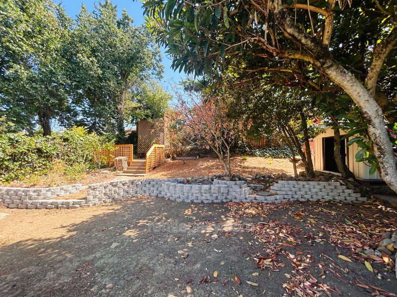 Crockett House: 653 Alhambra Street