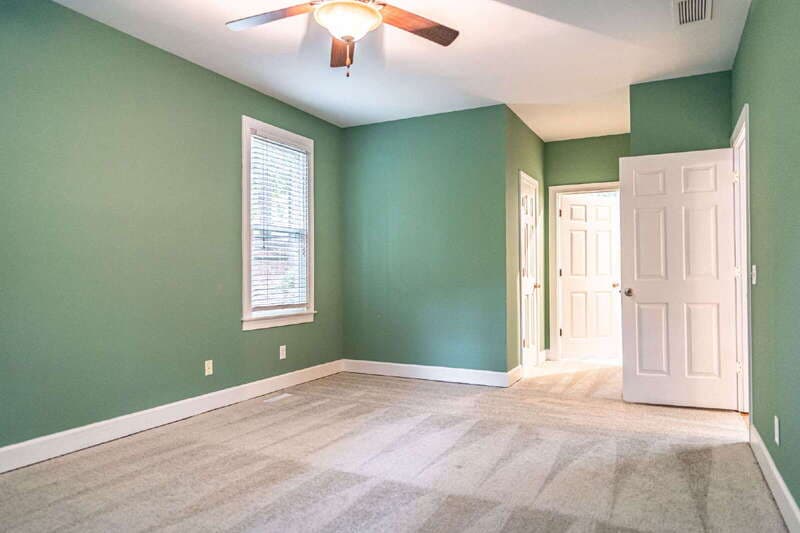 Southern Pines House: 22 Village in the Woods