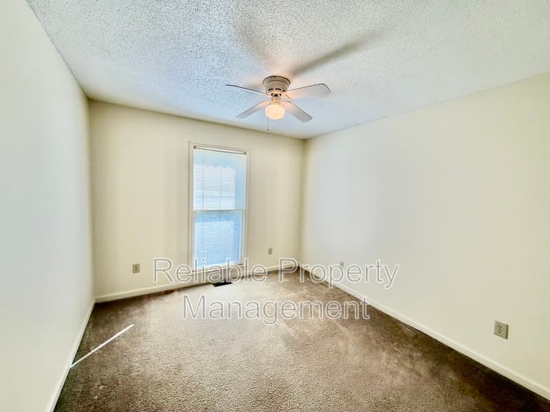 Raleigh House: 6600 Walnut Cove
