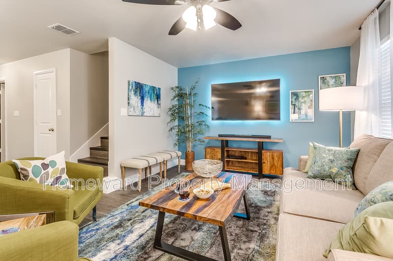 Denton Condo: 3813 Huntington Rd Denton, TX 76209