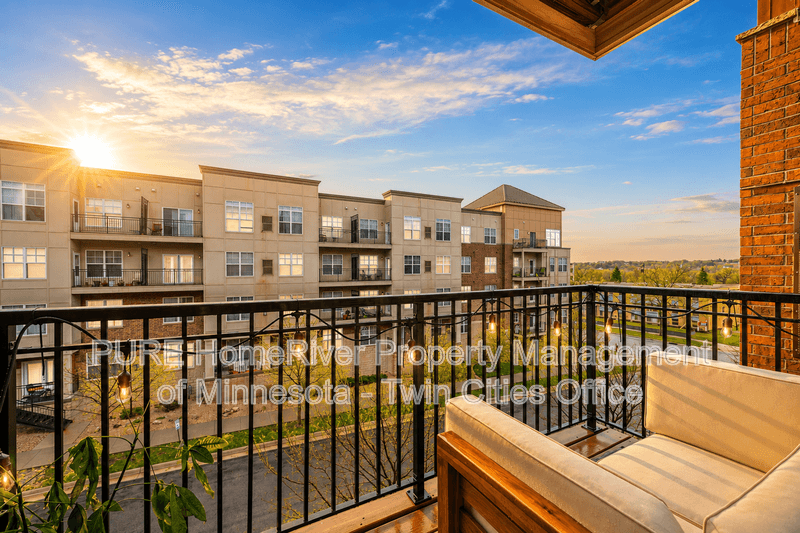 Saint Paul Condo: 1800 Graham Ave