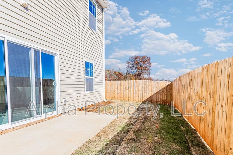 Greer House: 328 Trail Branch Ct
