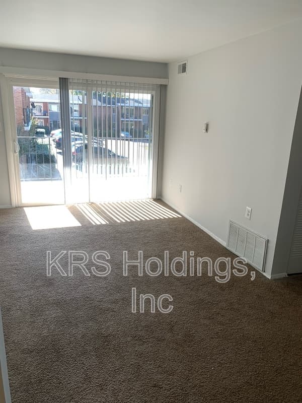 Richmond Apartment: 1700 The Carlisle Apartments