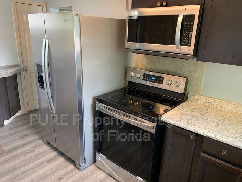 Silver Springs House: 5575 NE 30 St