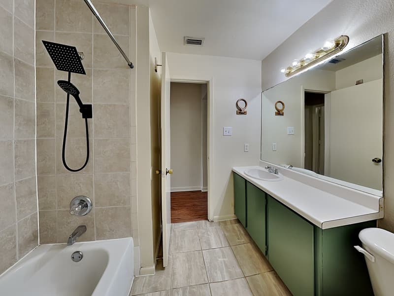 Fort Worth Condo: 2955 Loving Ave