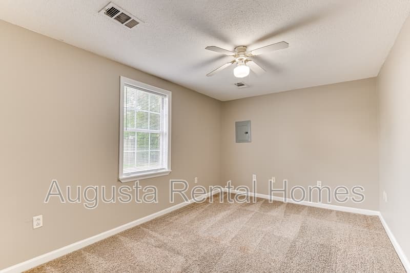 Augusta Condo: 1444 Heard Avenue - 1/2