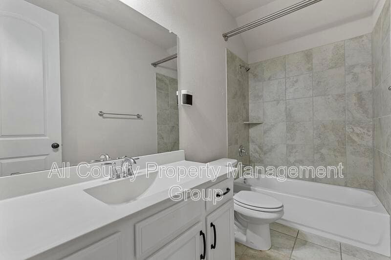 Fort Worth House: 5757 Broad Bay Lane