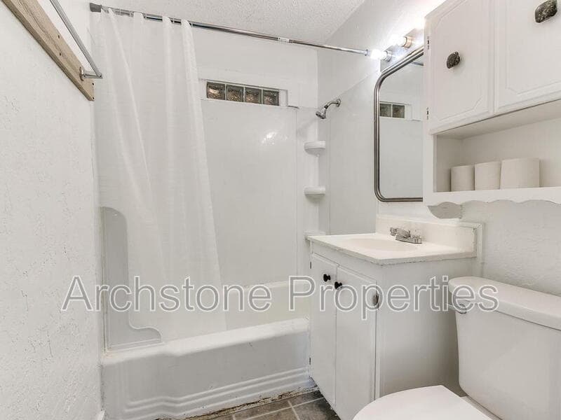 Oklahoma City Townhome: 1231 North Grand Boulevard