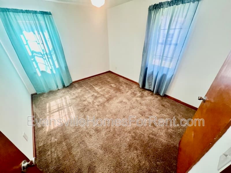 Evansville House: 3223 Coker Avenue