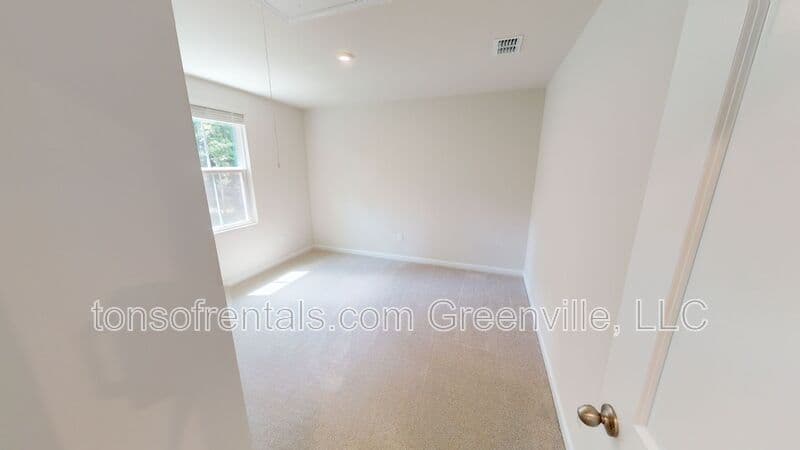Greenville House: 848 Throckmorton Ct.