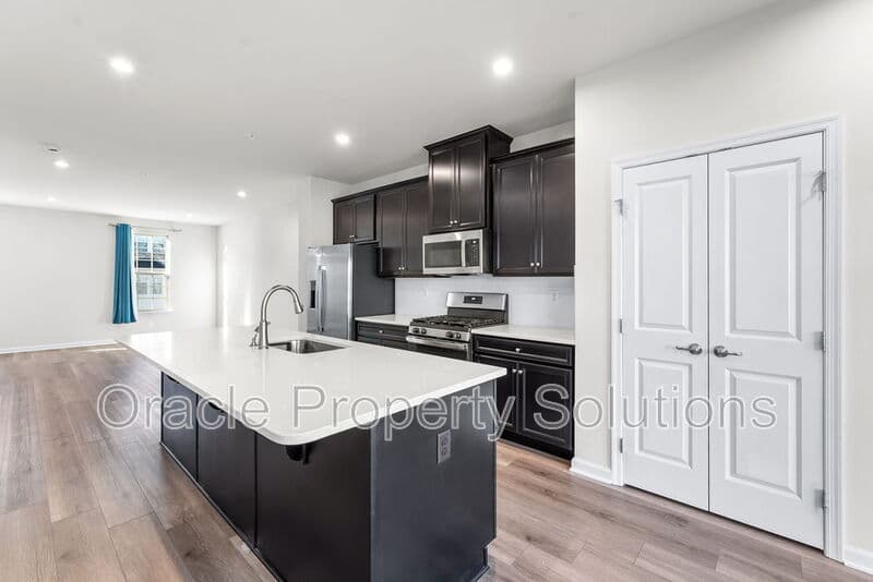 Hanover Townhome: 7850 Brandy Station Road