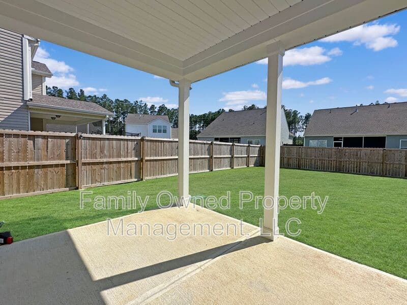 Summerville House: 105 Whimbrel Drive