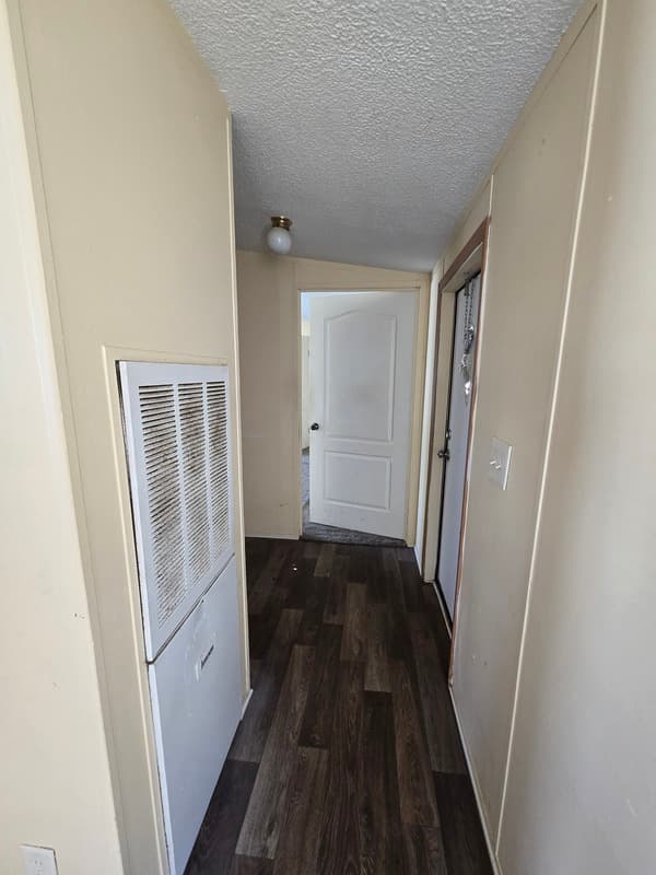 Fayetteville House: 2412 Cattail Cir