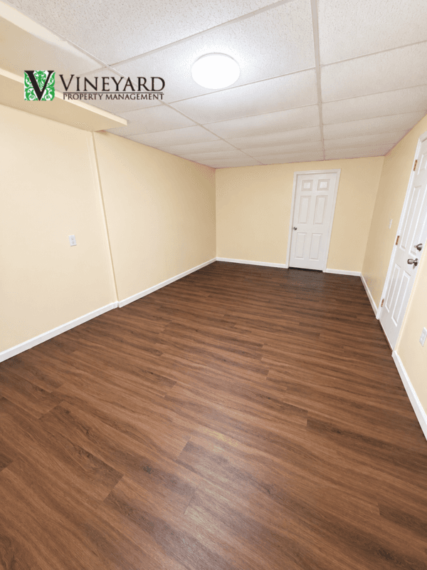 Acworth House: 3713 Crescent Hill Lane NW